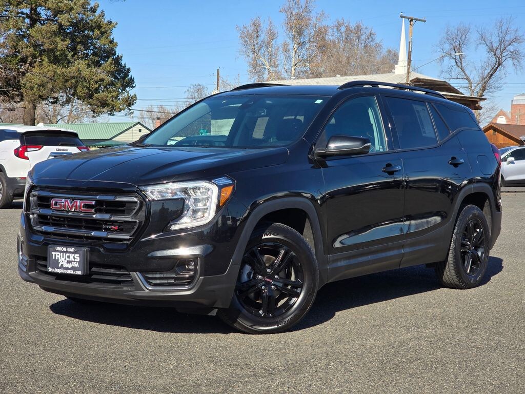 Used 2023 GMC Terrain AT4 SUV