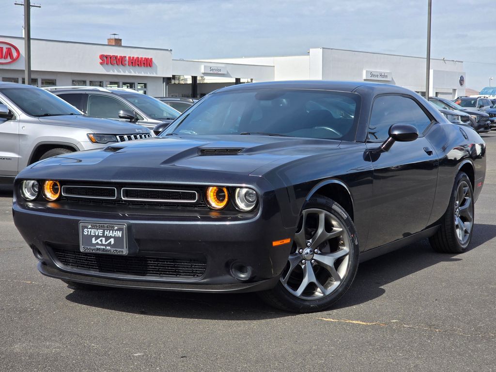 2016 Dodge Challenger SXT