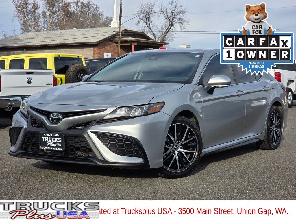 Used 2023 Toyota Camry SE Sedan