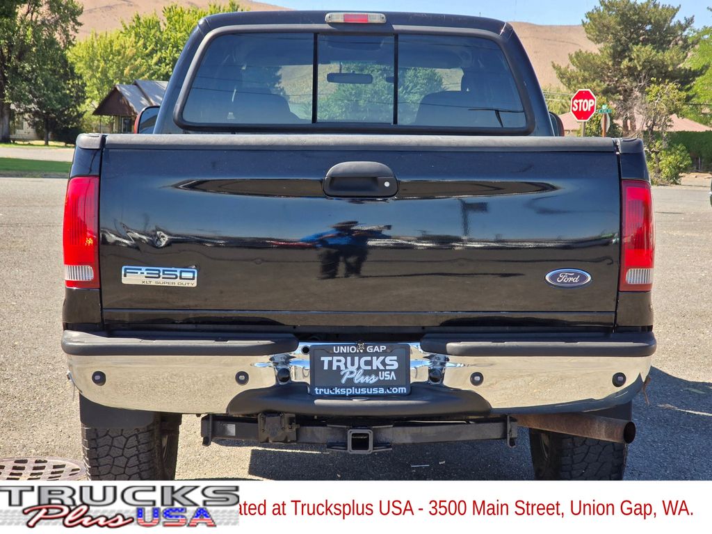 2006 Ford F-350 XLT photo 4