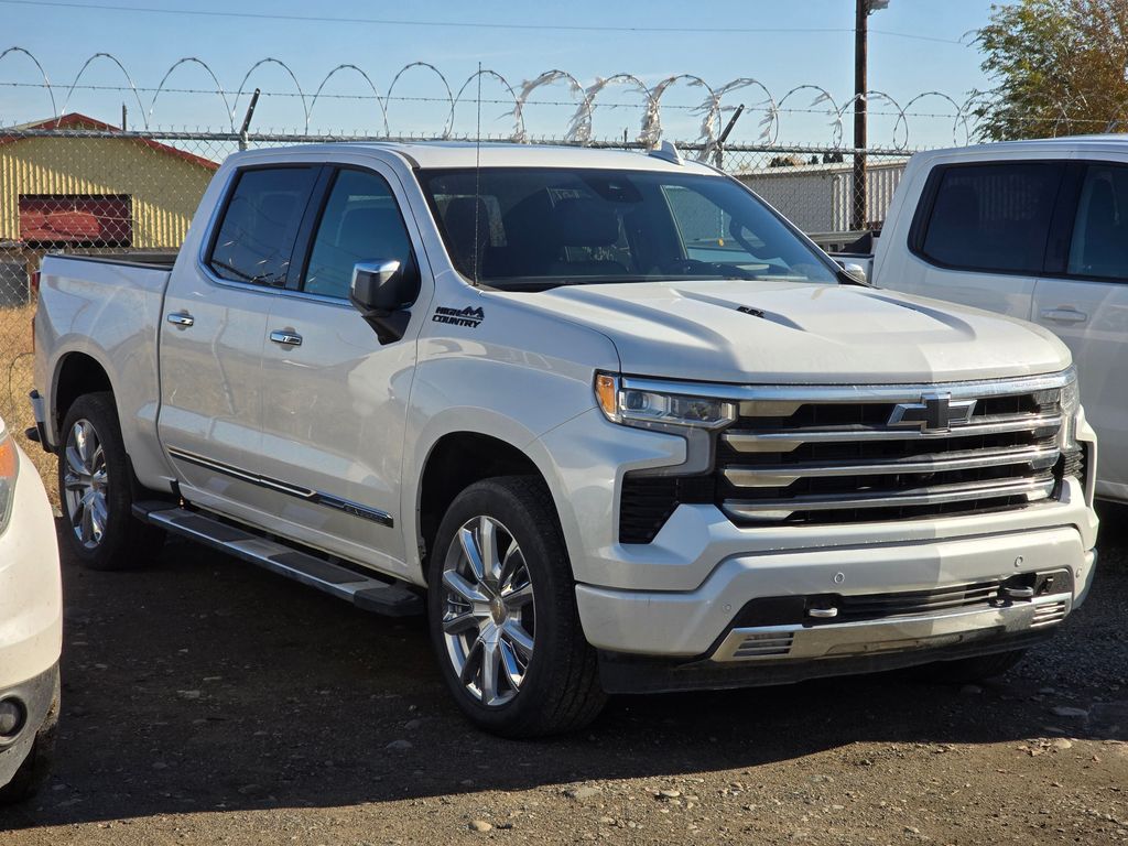 2024 Chevrolet Silverado 1500 High Country photo 3