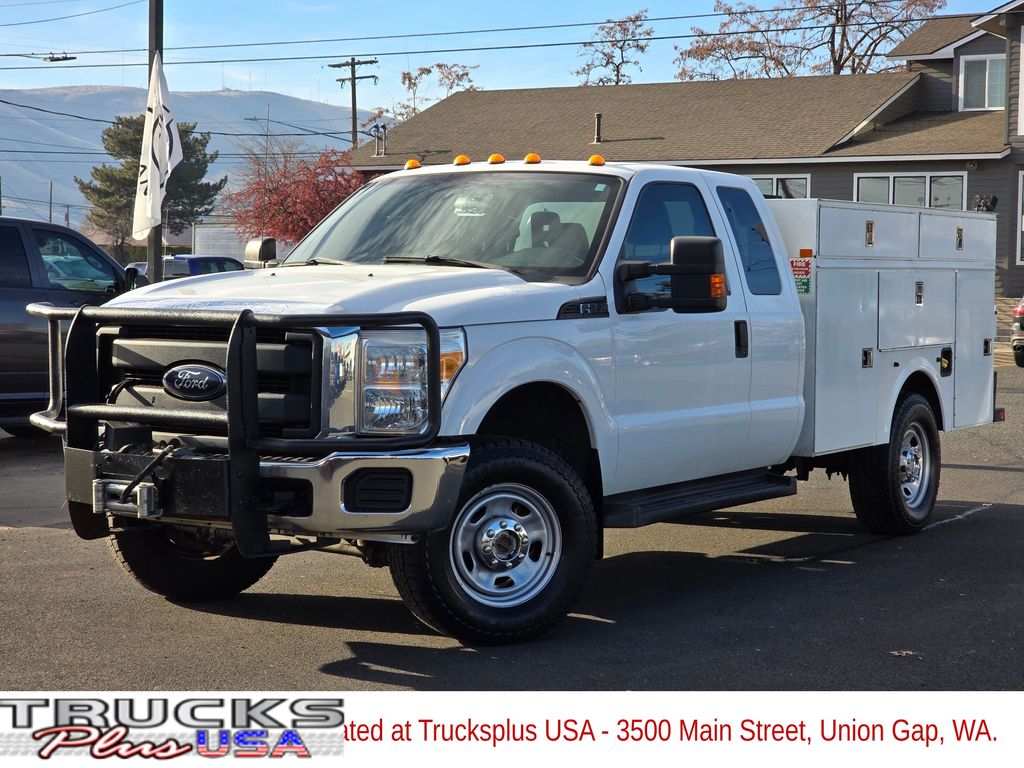 2016 Ford F-350 Super Duty Chassis Cab XL's photo