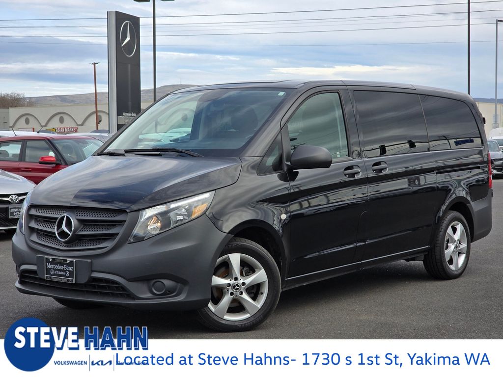 2019 Mercedes-Benz Metris Passenger Van Base