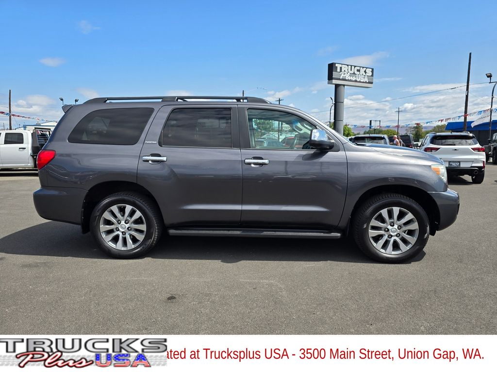 2016 Toyota Sequoia Limited photo 2