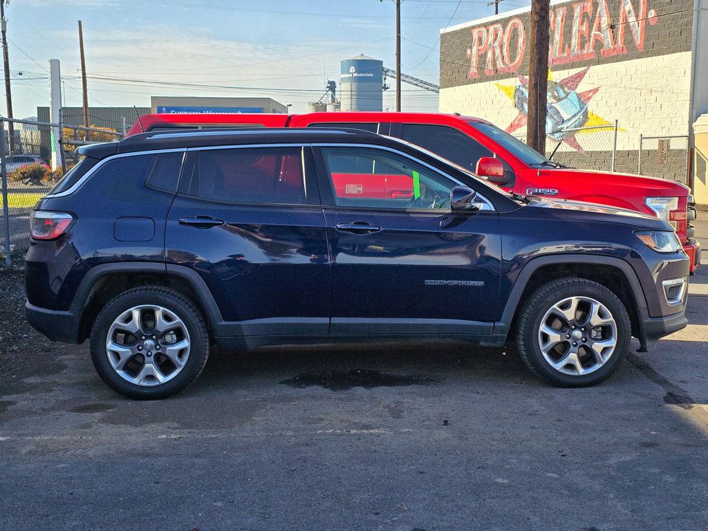 2018 Jeep Compass Limited photo 2