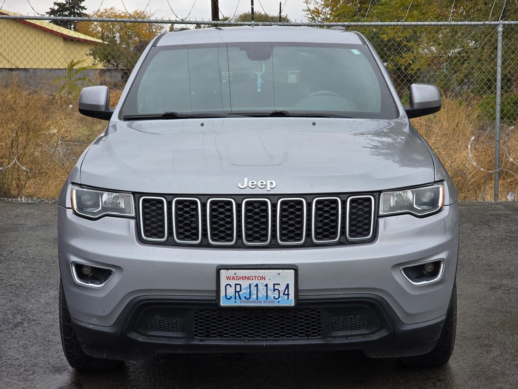 2018 Jeep Grand Cherokee Laredo photo 2