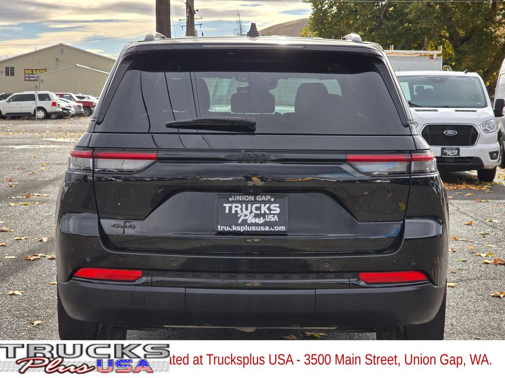 2024 Jeep Grand Cherokee Laredo Altitude X photo 4