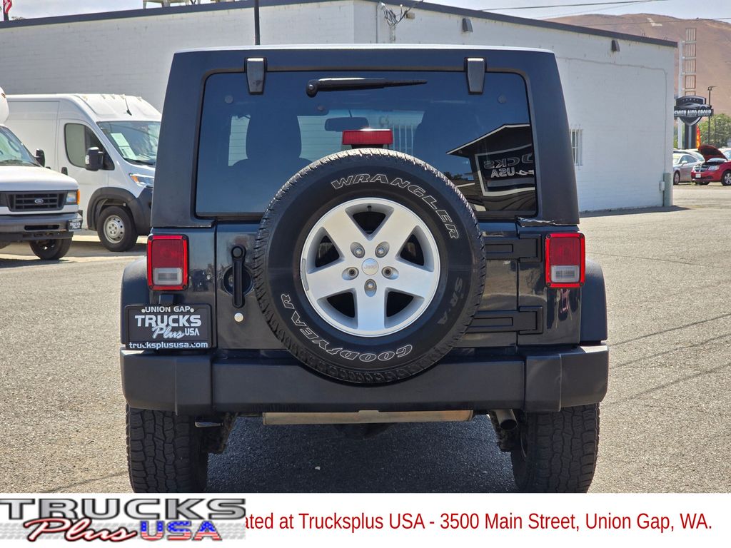 2018 Jeep Wrangler Unlimited Sport photo 4