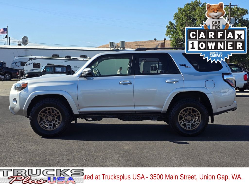 2023 Toyota 4Runner TRD Premium photo 2