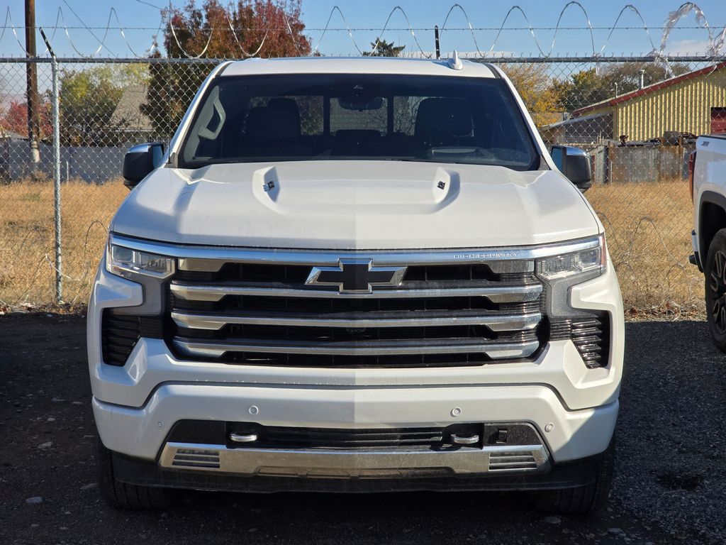 2024 Chevrolet Silverado 1500 High Country photo 2