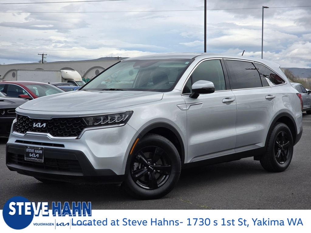Used 2022 Kia Sorento LX SUV