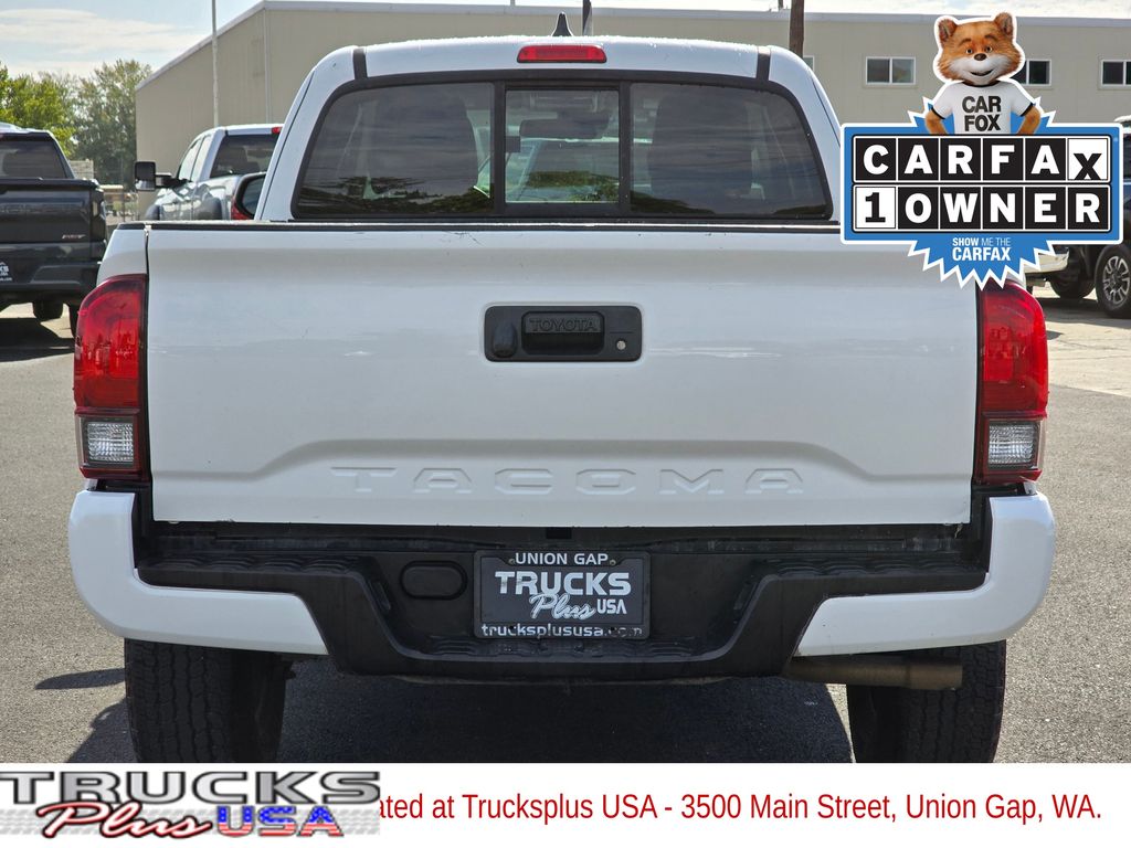 2022 Toyota Tacoma SR photo 4