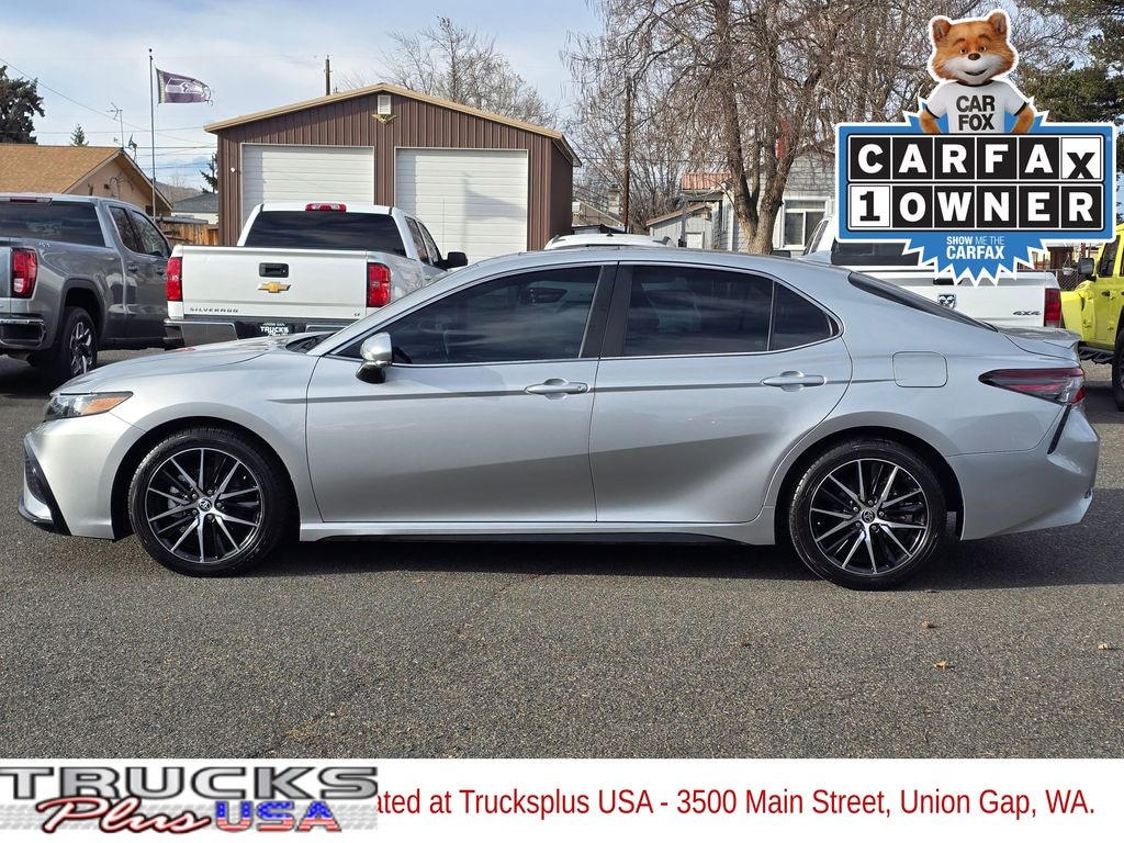 Used 2023 Toyota Camry SE Sedan