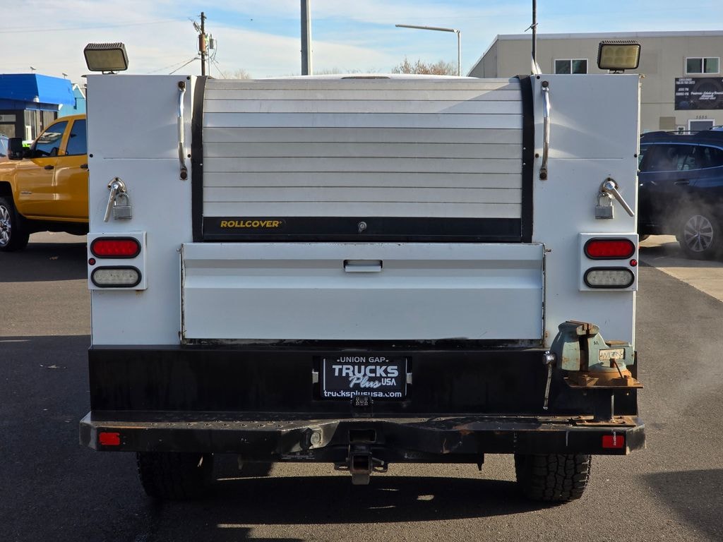 Used 2016 Ford F-350 Chassis Truck Super Cab