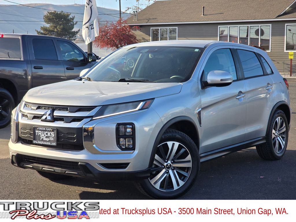 2021 Mitsubishi Outlander Sport SE's photo