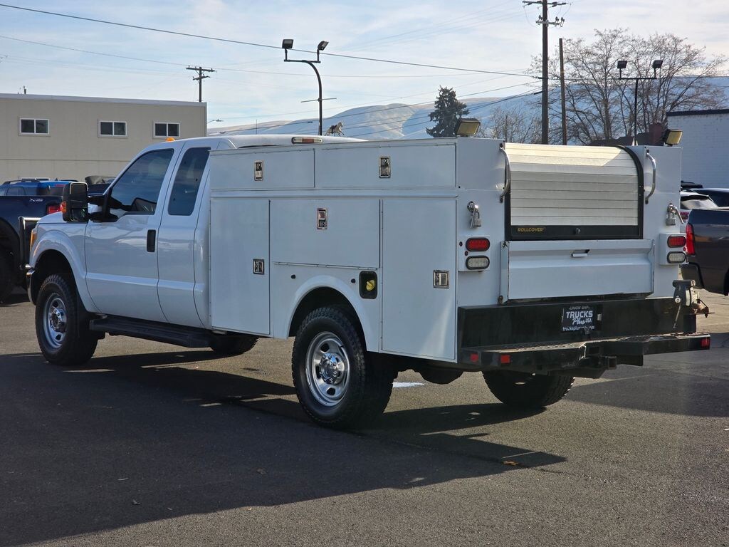 Used 2016 Ford F-350 Chassis Truck Super Cab