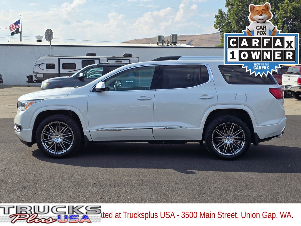 2017 Gmc Acadia Denali photo 2