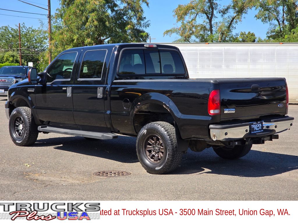 2006 Ford F-350 XLT photo 3