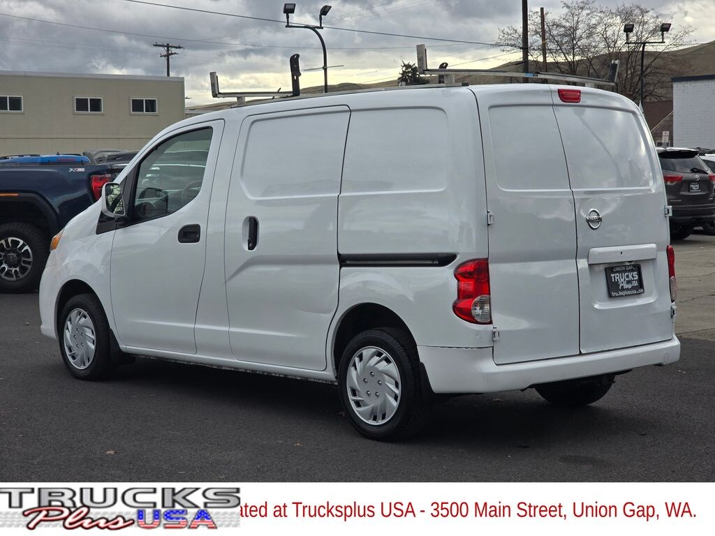 Used 2018 Nissan NV200 SV Van Compact Cargo Van