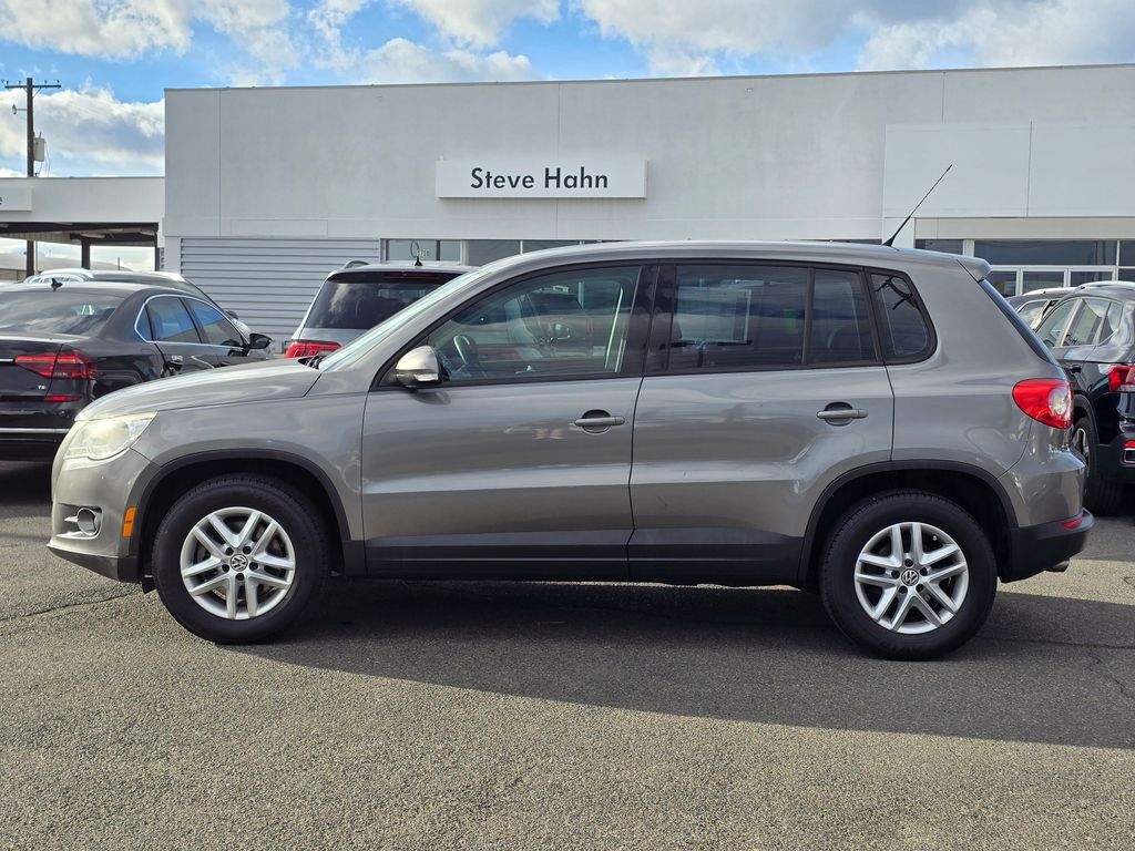 Used 2011 Volkswagen Tiguan S with VIN WVGBV7AX6BW566190 for sale in Yakima, WA