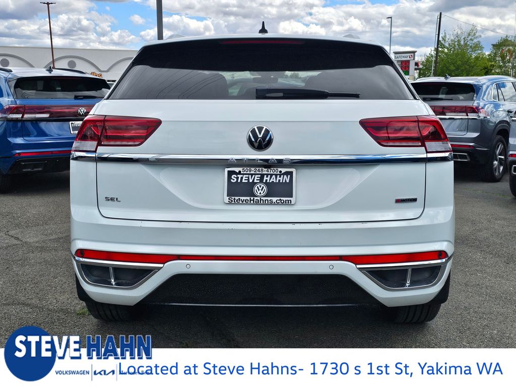 2022 Volkswagen Atlas Cross Sport SEL R-Line photo 3
