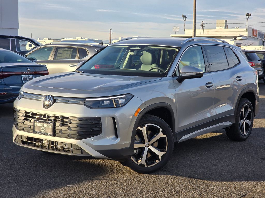 2026 Volkswagen Tiguan SE's photo