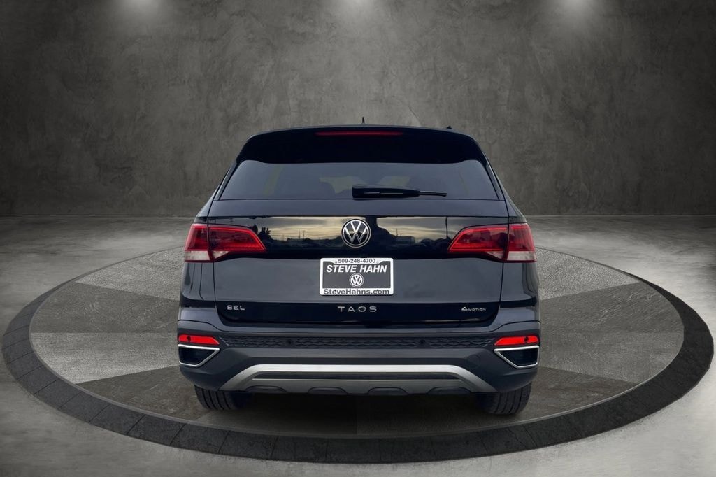 Used 2022 Volkswagen Taos 1.5T SEL 4MOTION SUV