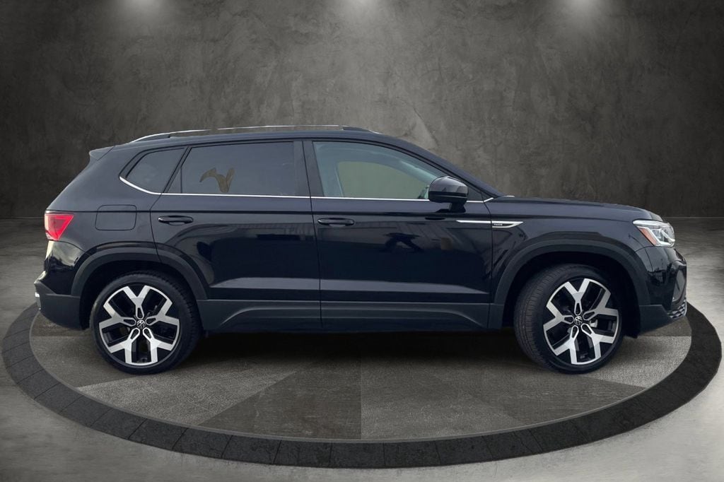 Used 2022 Volkswagen Taos 1.5T SEL 4MOTION SUV