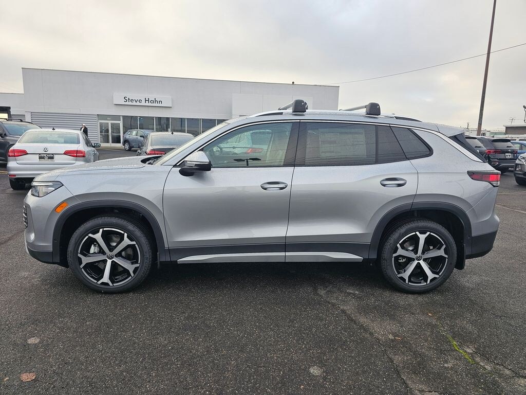 New 2026 Volkswagen Tiguan 2.0T SE SUV