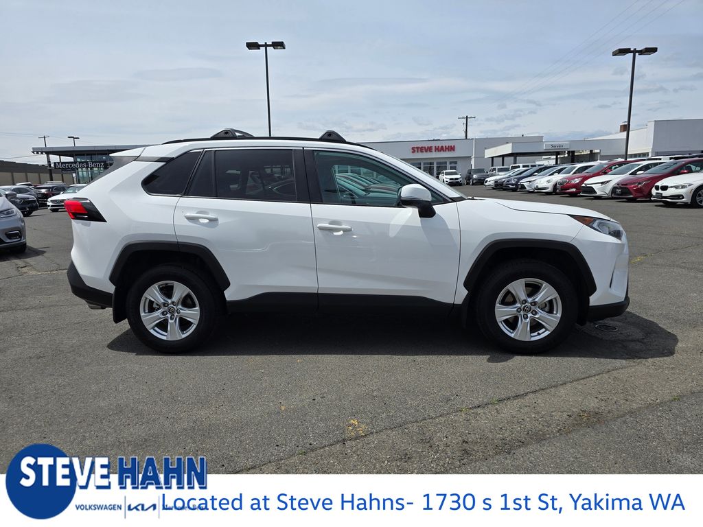 Used 2021 Toyota RAV4 XLE with VIN 2T3P1RFV4MC216908 for sale in Yakima, WA
