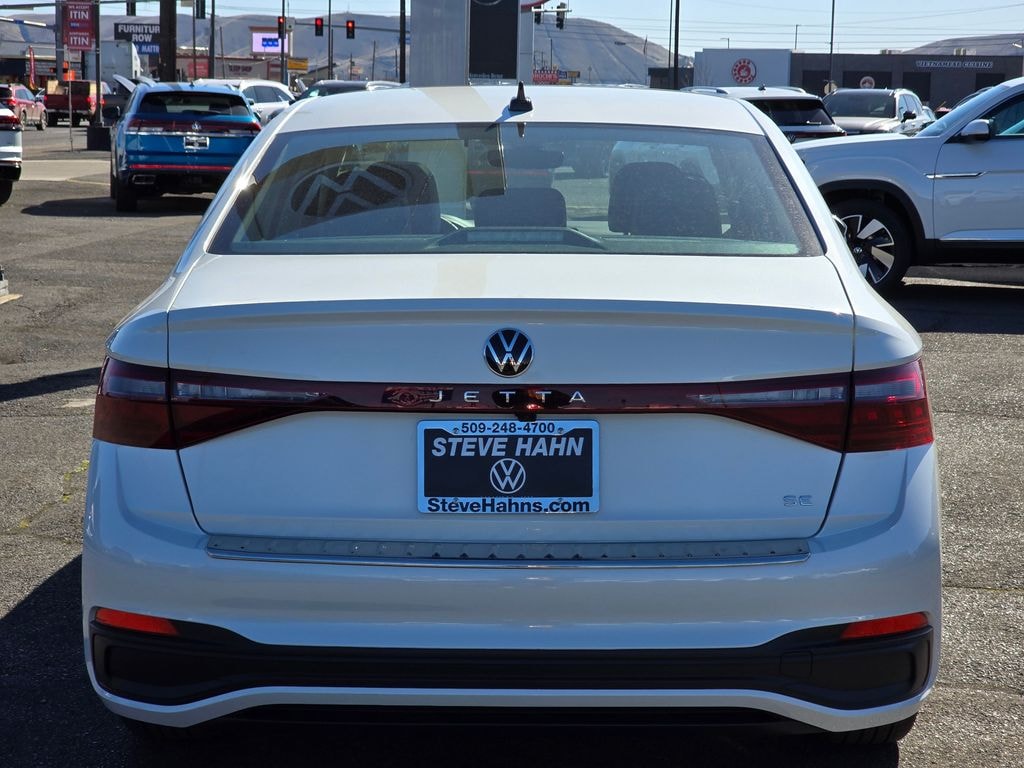 New 2026 Volkswagen Jetta 1.5T SE Sedan