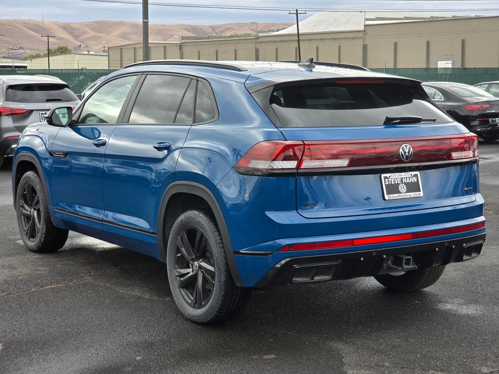 New 2025 Volkswagen Atlas Cross Sport 2.0T SEL R-Line Black SUV