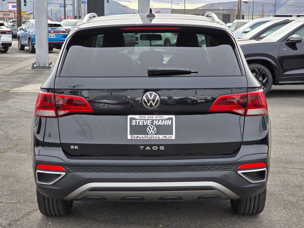 Used 2022 Volkswagen Taos 1.5T SE SUV