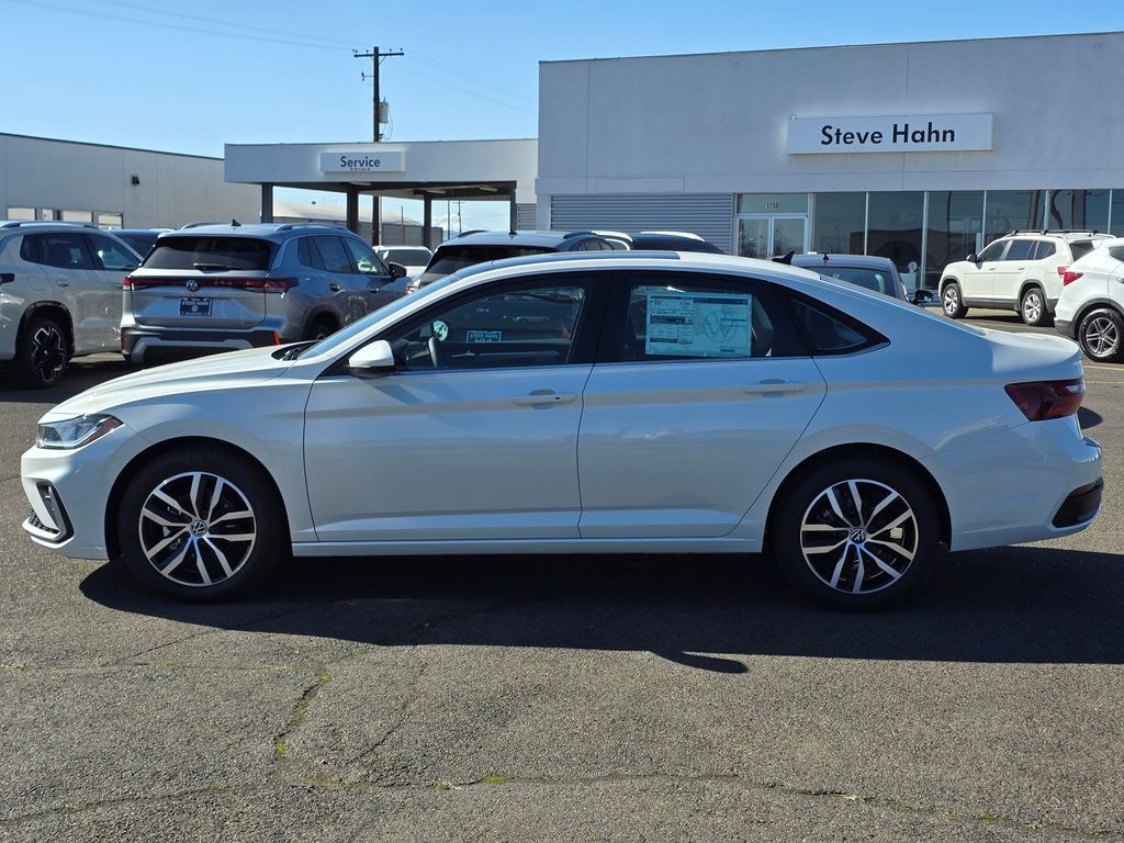New 2026 Volkswagen Jetta 1.5T SE Sedan