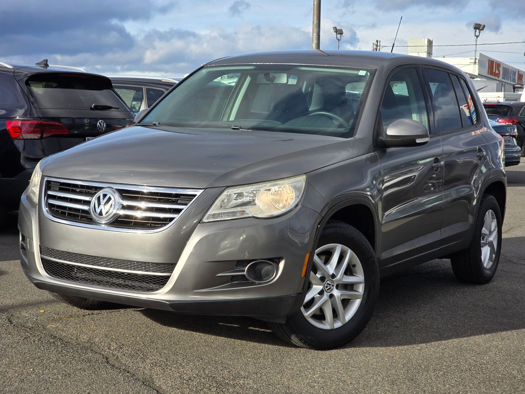 2011 Volkswagen Tiguan SUV 