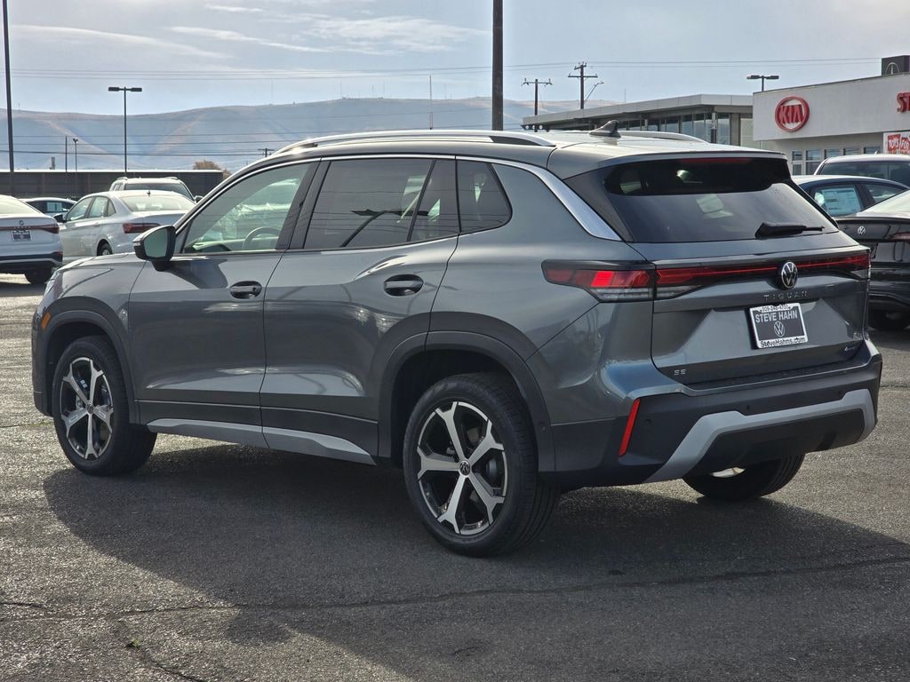 New 2026 Volkswagen Tiguan 2.0T SE SUV