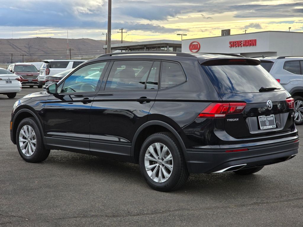2018 Volkswagen Tiguan S photo 3
