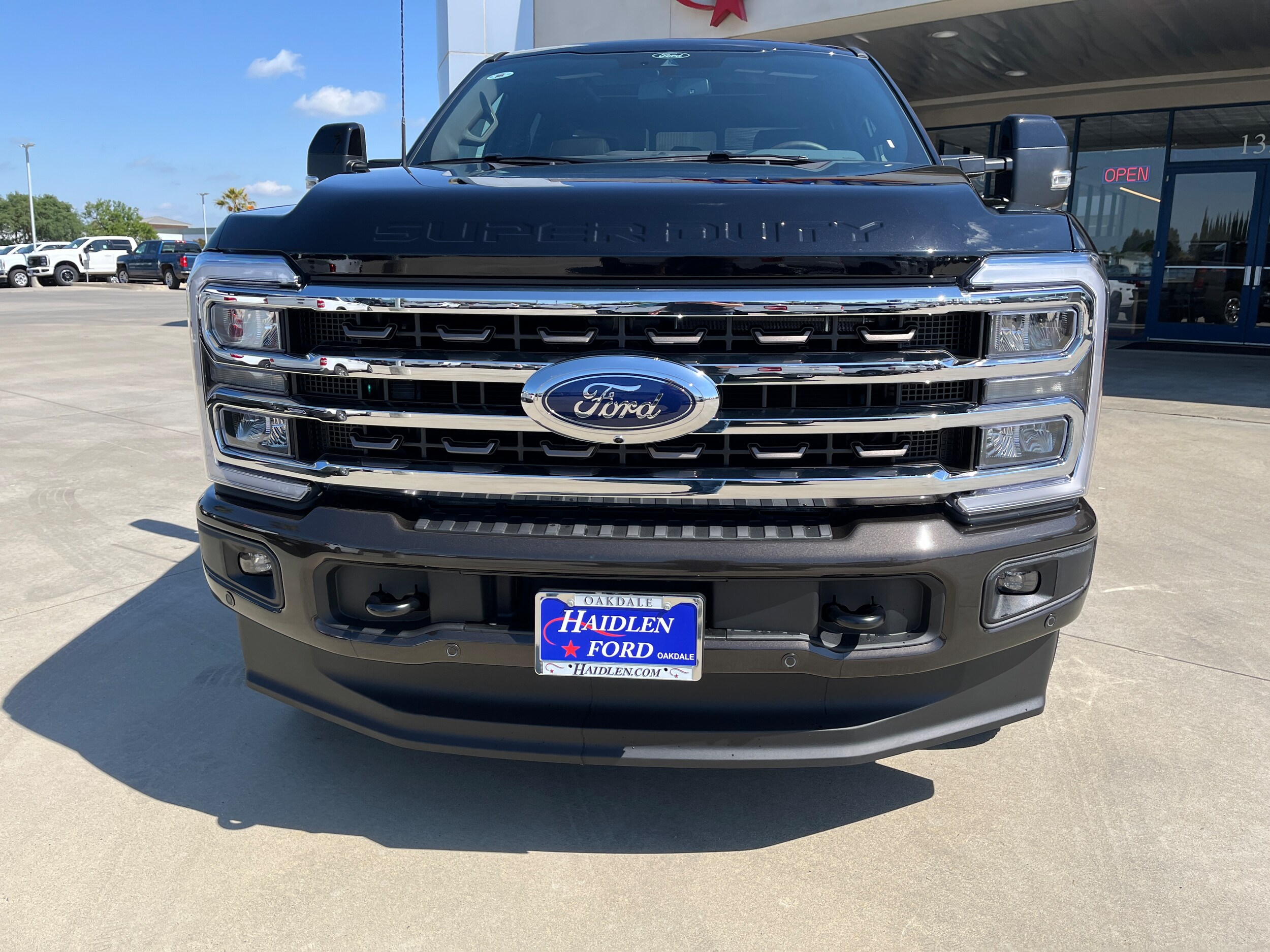 2025 Ford F-350 King Ranch photo 4