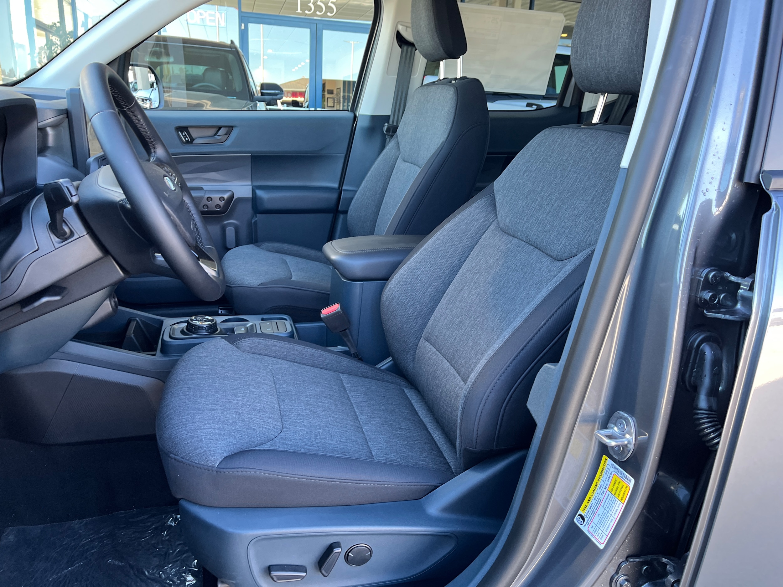 2025 Ford Maverick XLT - Photo 6