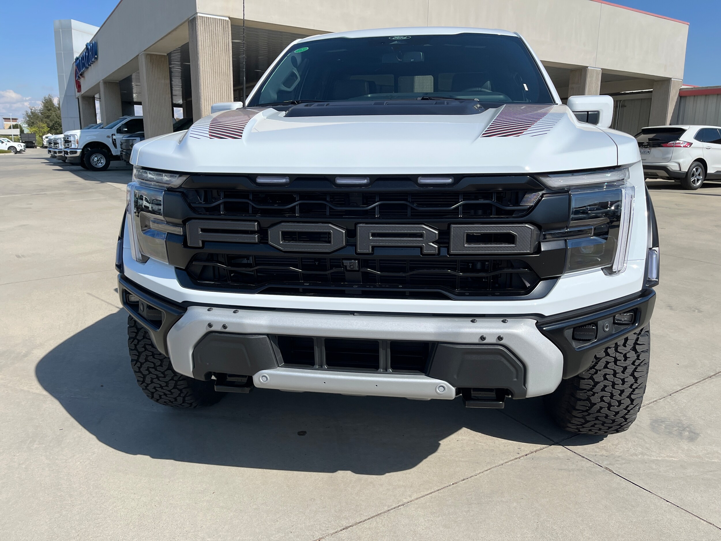 2025 Ford F-150 Raptor photo 4