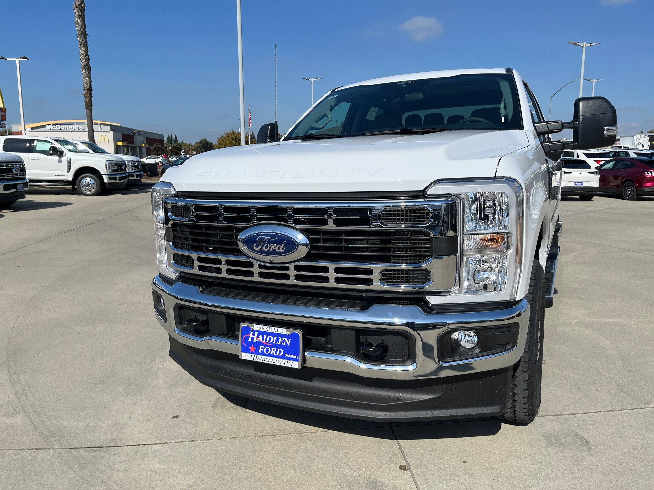 2026 Ford F-350 Lariat photo 3