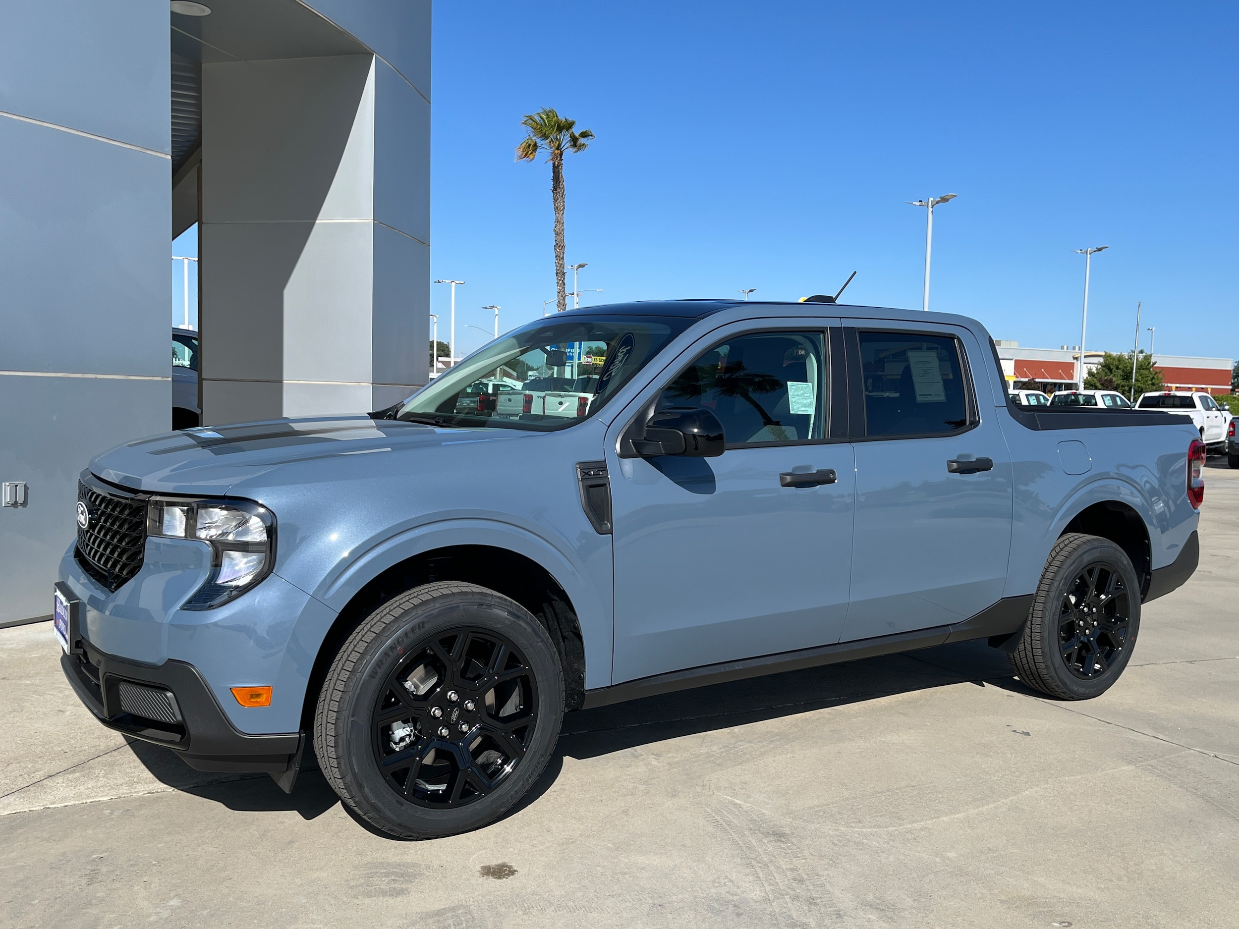 2025 Ford Maverick XLT's photo