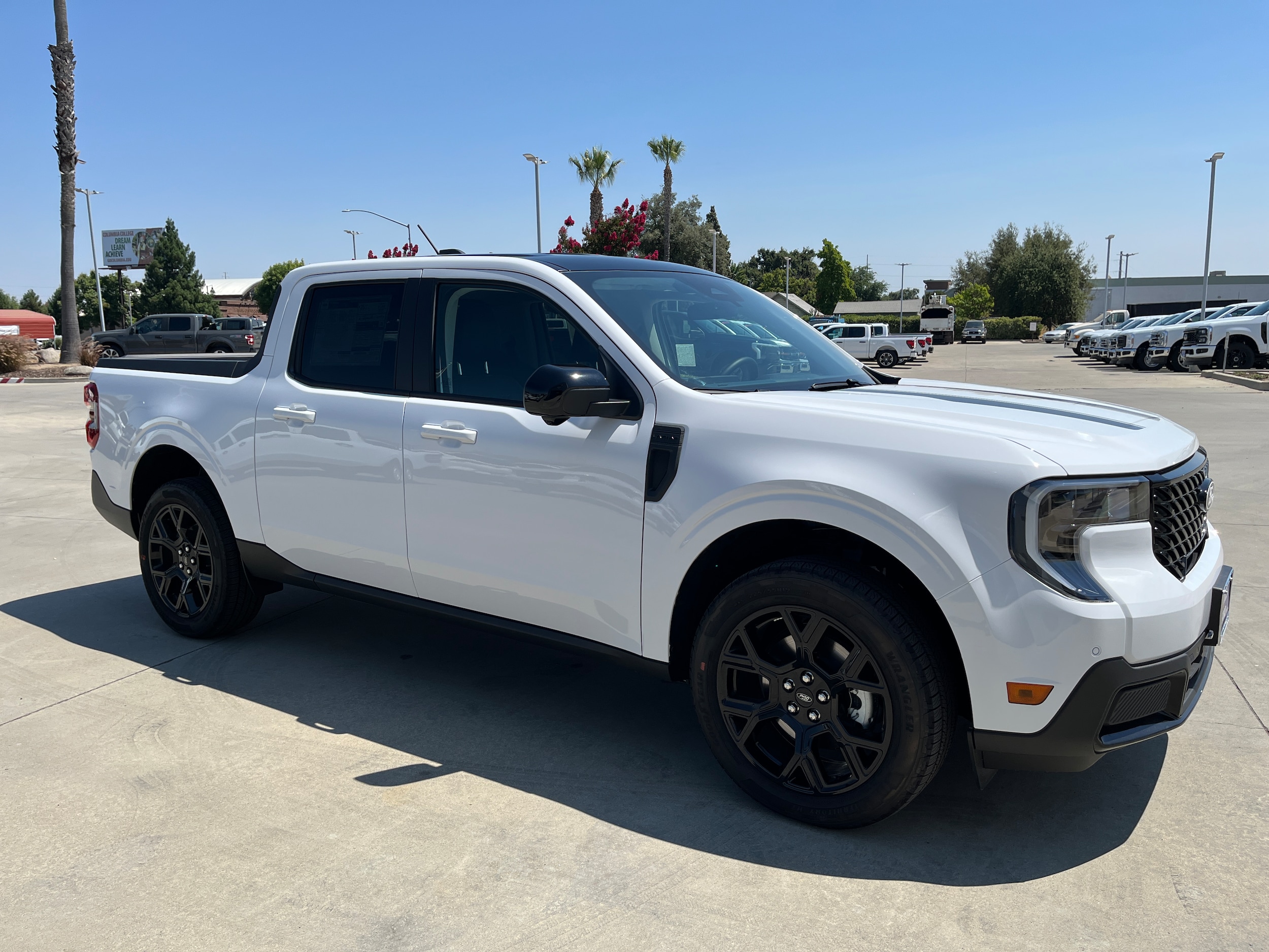 2025 Ford Maverick Lariat's photo