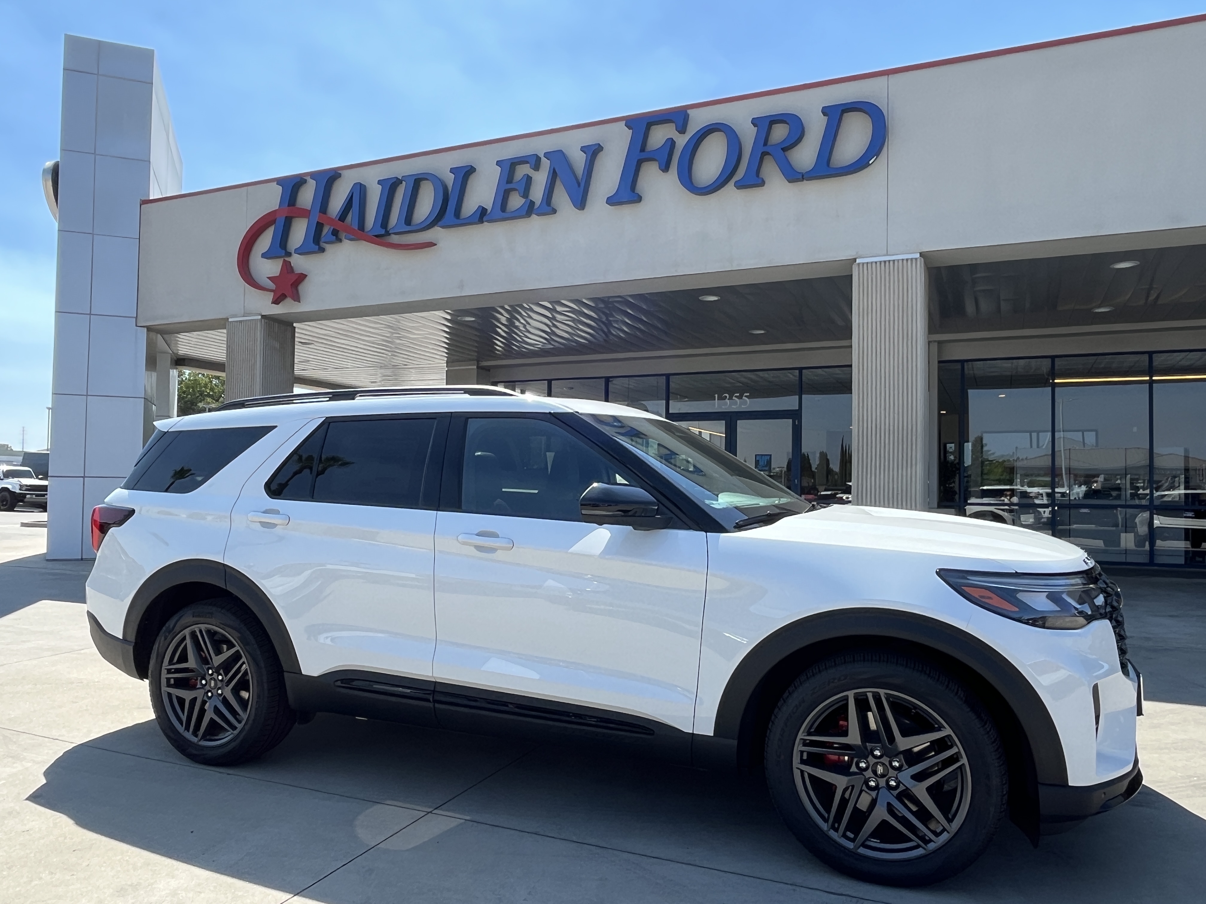 2026 Ford Explorer ST SUV