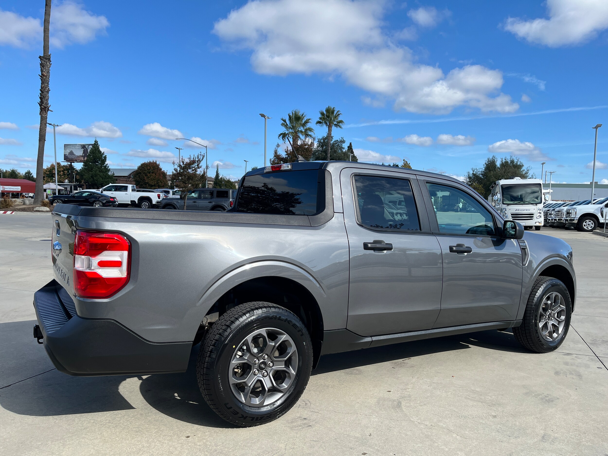 2022 Ford Maverick XLT photo 4