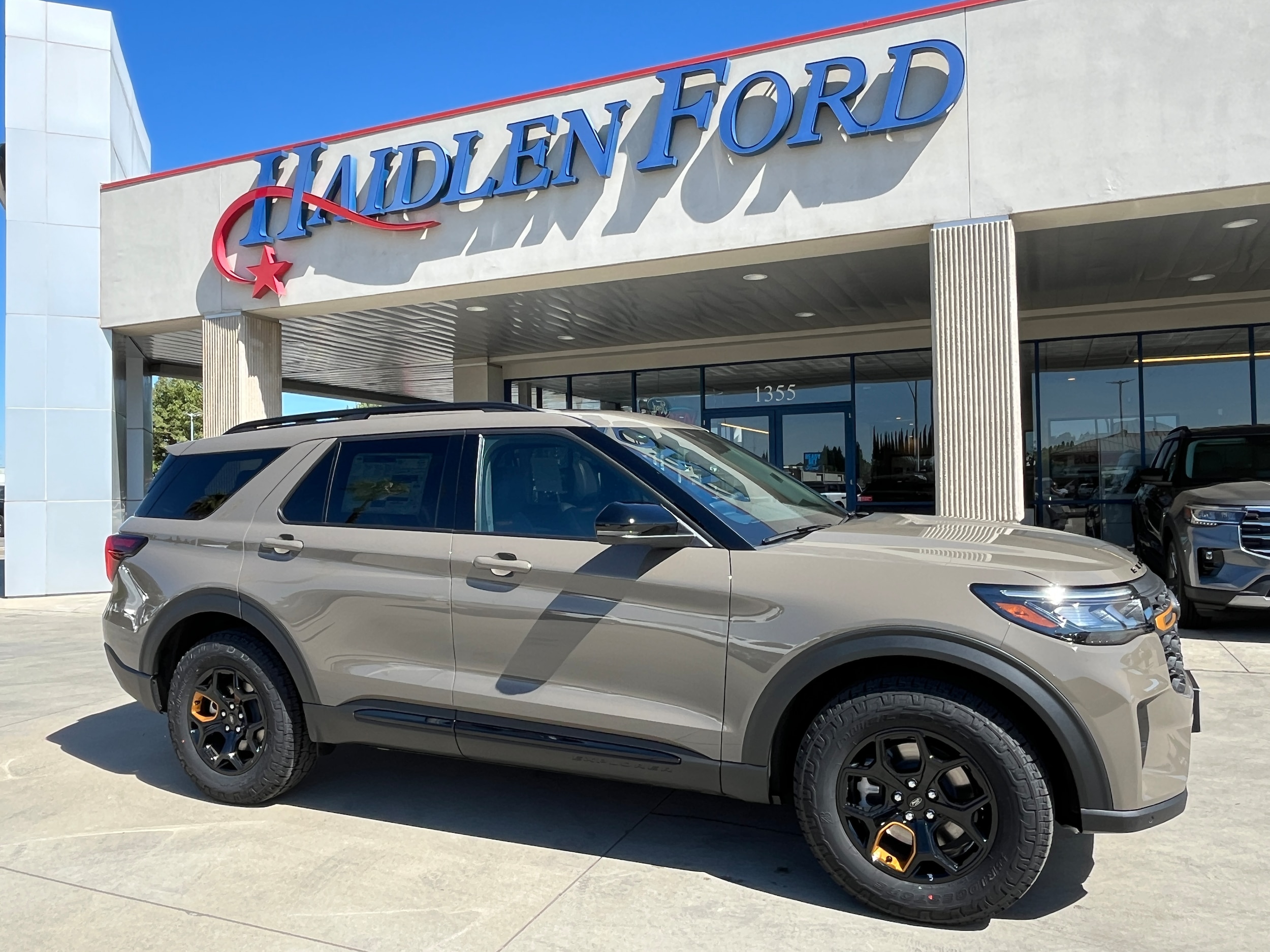 2026 Ford Explorer Tremor 4WD's photo