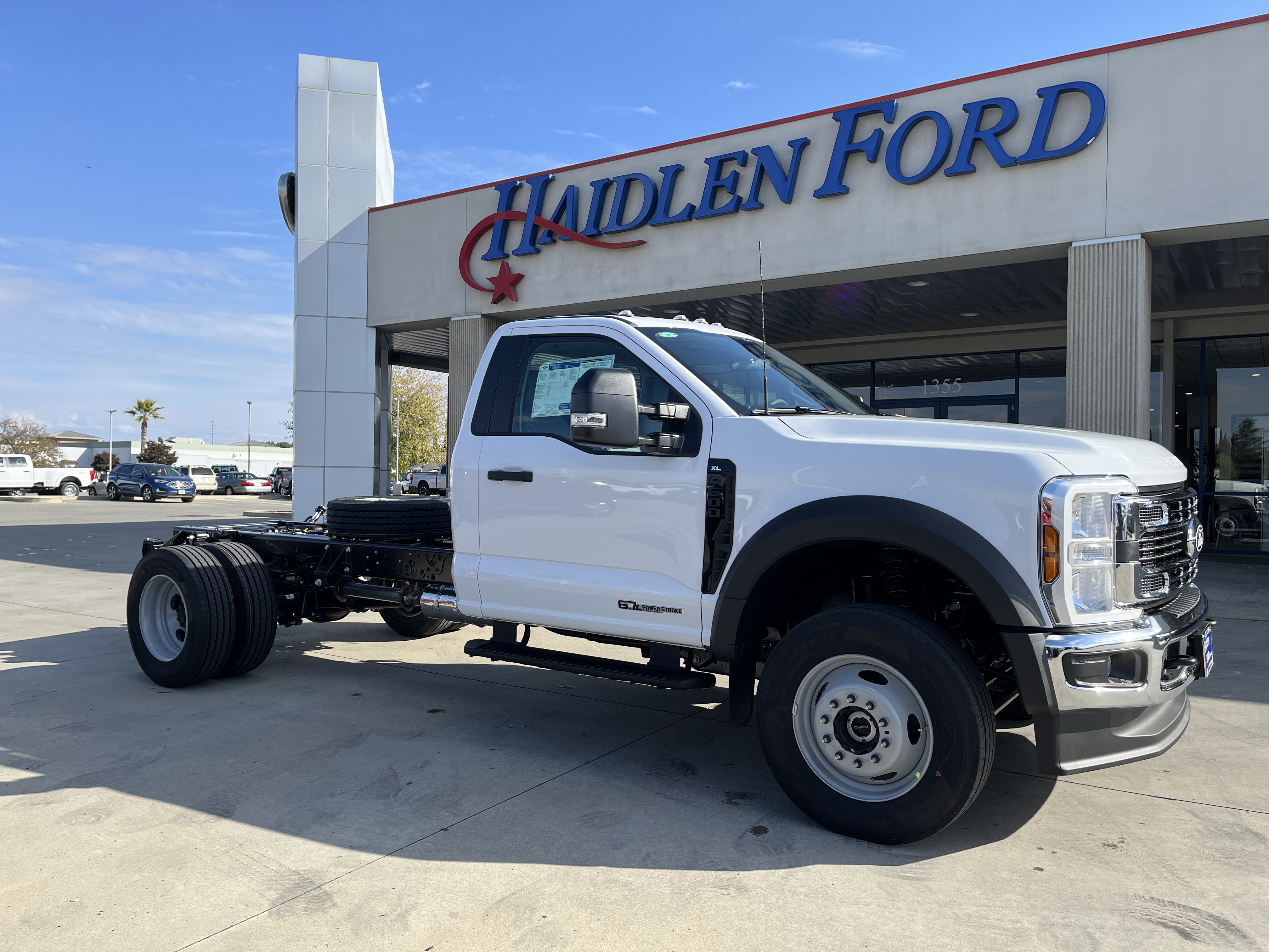  Ford F-600 Chassis