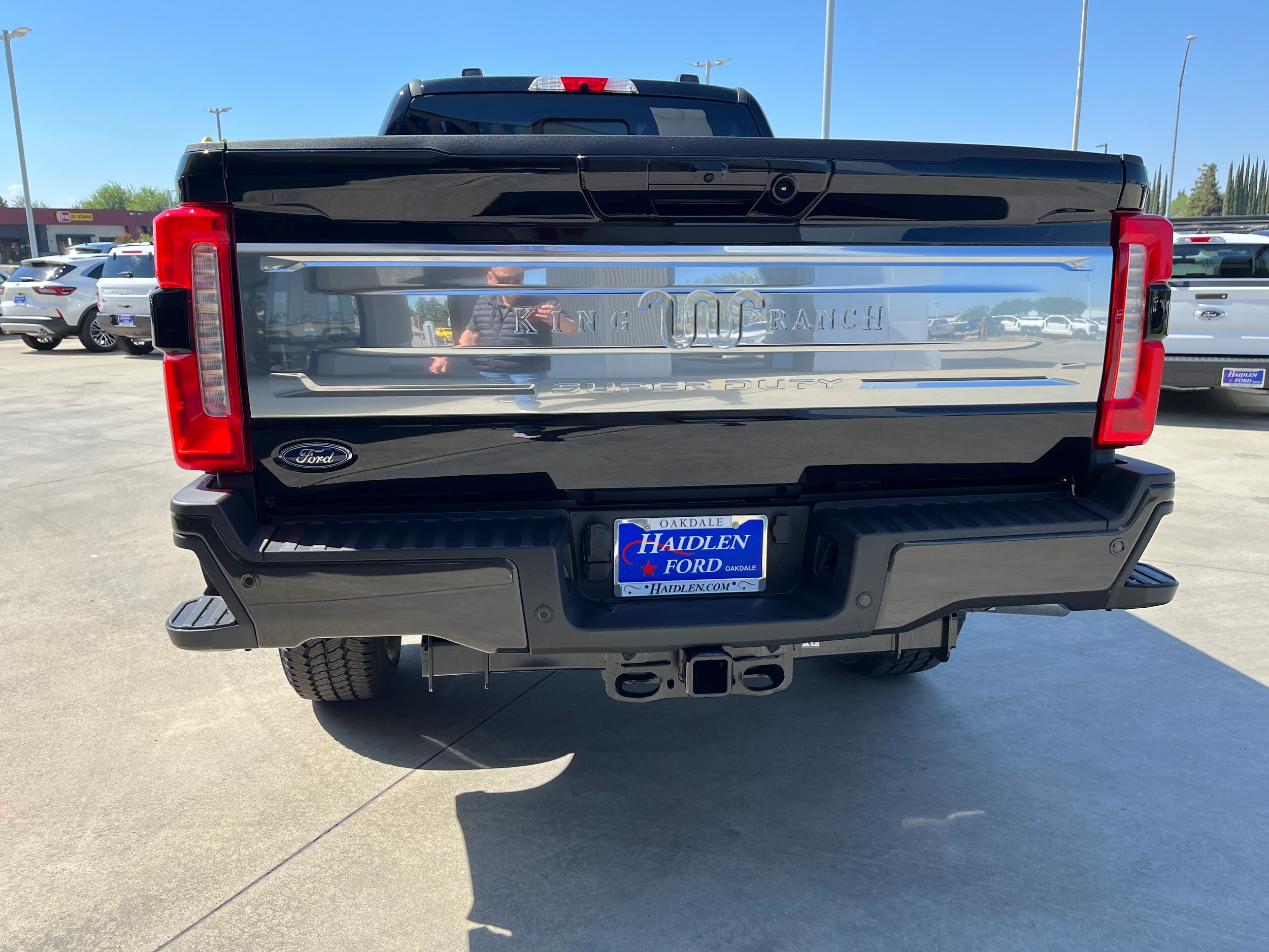 2025 Ford F-350 King Ranch photo 3