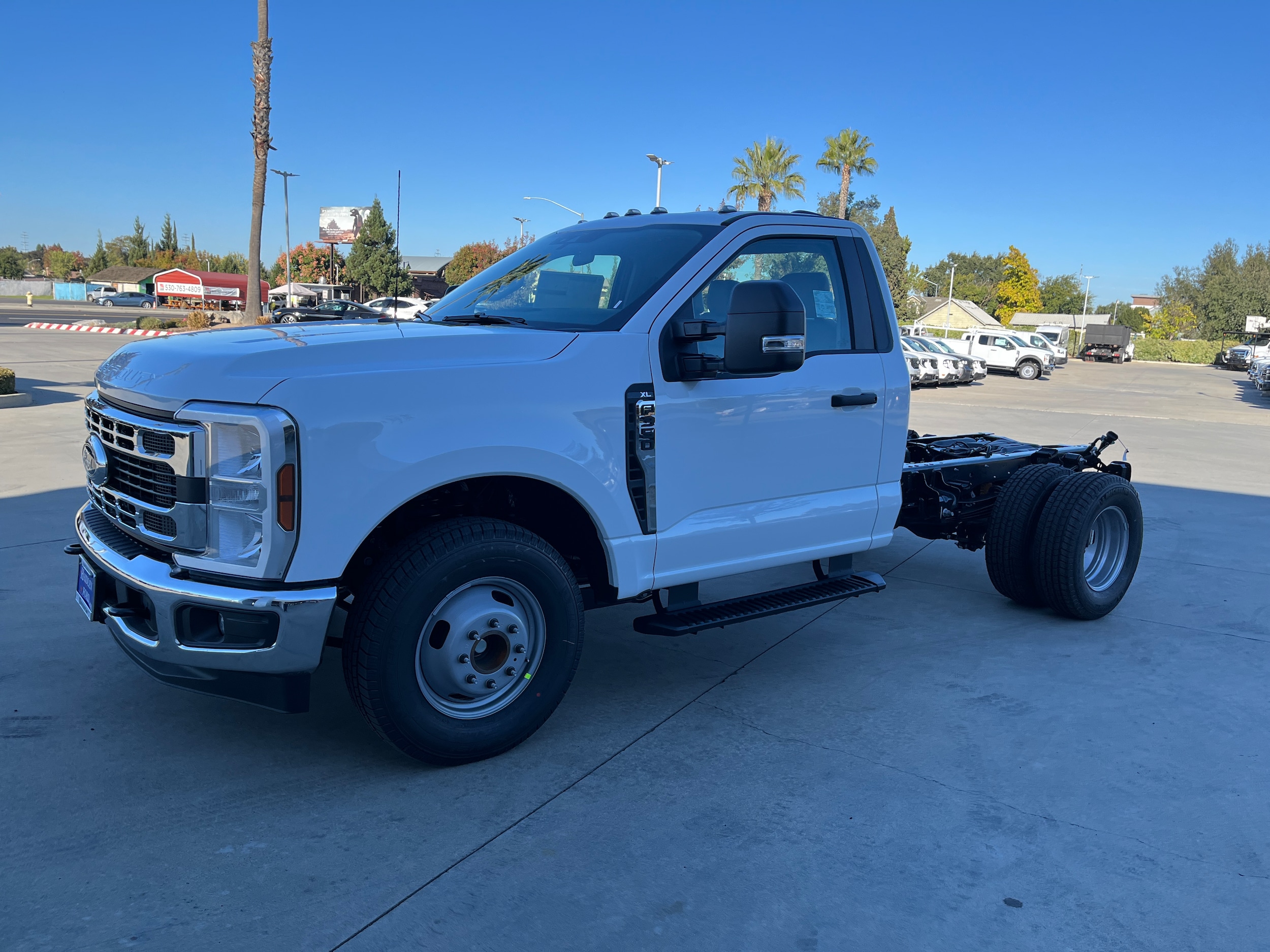 2026 Ford F-350 Super Duty Chassis Cab XL's photo