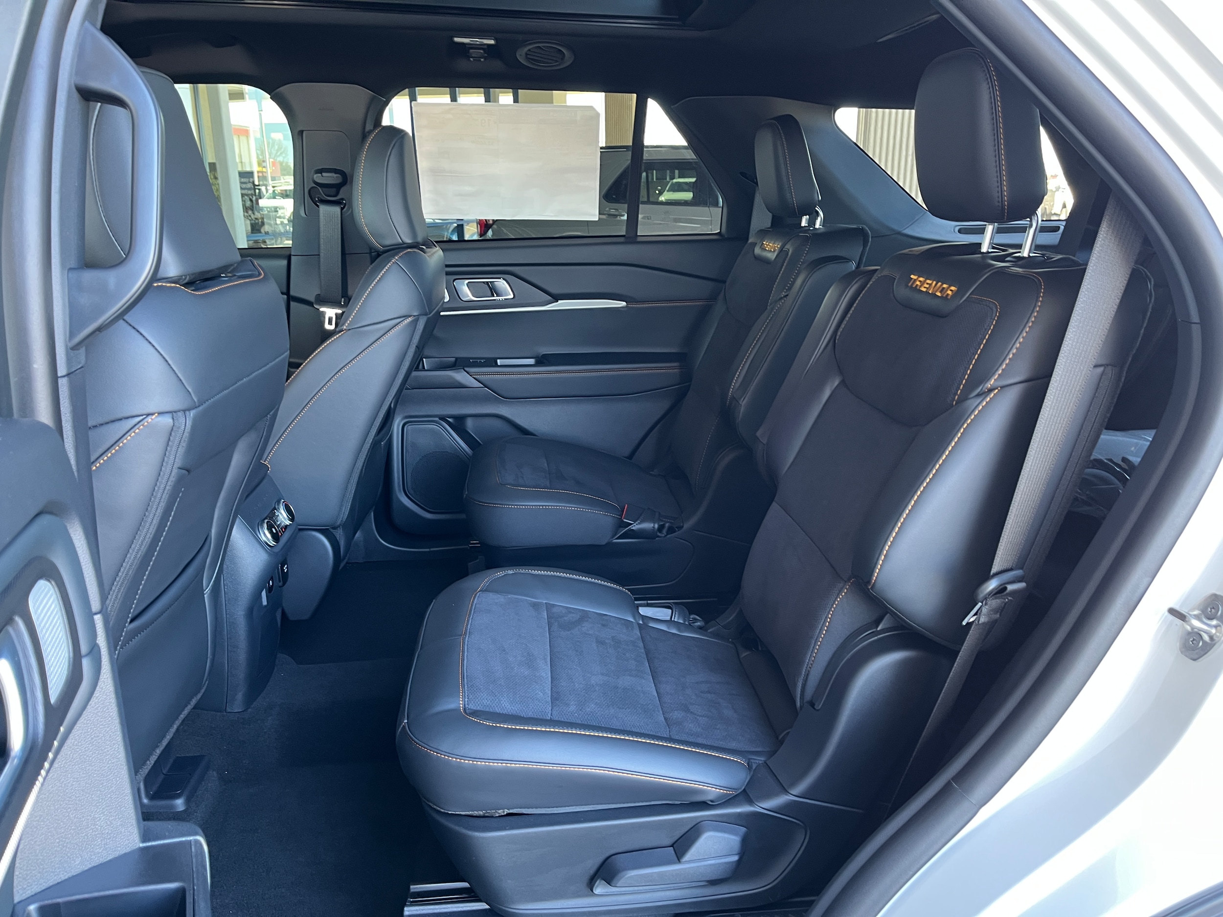 2026 Ford Explorer Tremor - Photo 6